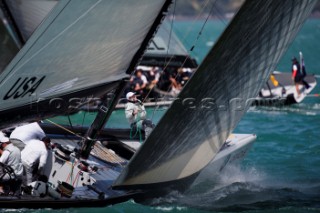 Auckland, 31 01 2009. Louis Vuitton Pacific Series. BMW Oracle Racing vs Team New Zealand