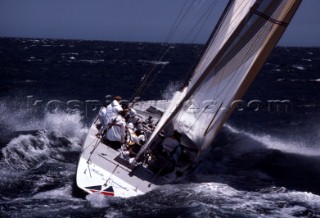 GBR Americas Cup 12 meter White Crusader