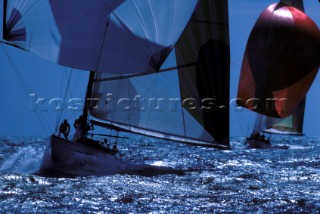Kiwi Magic leads French Kiss - Americas Cup 1987