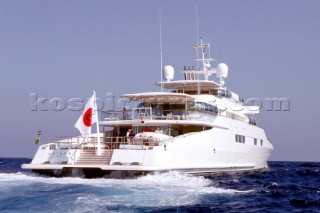 Larry Ellisons Megayacht Katana underway