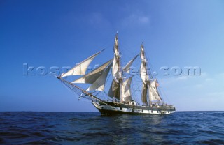 Tall Ship underway