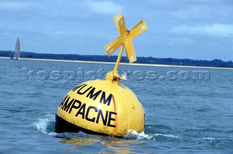 Showing tidal strength  in the solent navigation bouy