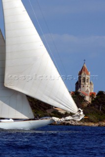 Cannes, France 24 September 2003. Regate Royales  - Prada Trophy 2003. Second Day of racing Photo:Guido Cantini/