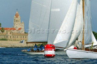 Cannes, France 24 September 2003. Regate Royales  - Prada Trophy 2003. Second Day of racing Photo:Guido Cantini/