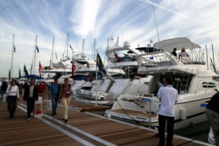 Power boats on display at the 2003 Southampton Boat Show