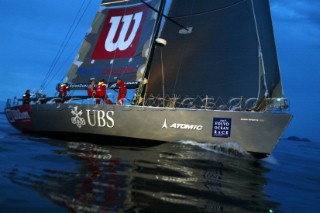 Volvo Ocean Race 2001-2002 - 21 febbraio 2002Rio de Janeiro Brasile - Tappa 4 - ArrivoArrivo di Amer Sports Too Volvo Ocean Race 2001-2002 - 21 february 2002Rio de Janeiro Brasil - Leg 4 - ArrivalAmer Sports Too at the finish line