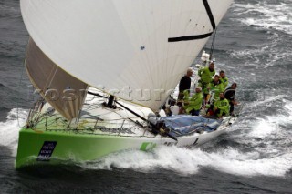 Volvo Ocean Race 2001-2002 - 04-01-2002. Auckland - Tappa 3. Illbruck allarrivoVolvo Ocean Race 2001-2002 - 04-01-2002. Auckland - Leg 3. Illbruck at the finish line.