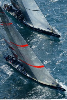 Switzerlands Alinghi Challenge leads Team New Zealands NZL-82 to the top mark during race two of the Americas Cup in Auckland, New Zealand. Feb, 15. 2002.  Team New Zealand lead for most of race two to lose on the final down wind leg to Alinghi by 7 seconds. (Mandatory credit: © Sergio Dionisio/Oceanfashion Pictures)