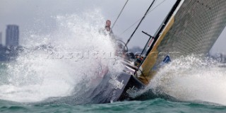 Auckland  Nuova Zelanda - Americas Cup 2003. 28-02-2003 Alinghi vince la quarta Regata dell Americas Cup, Team New Zealand disalbera. Alinghi. Auckland New Zealand - AmericaÕs Cup 2003 . 28-02-2003 - Race 4: Alinghi take a 4 point in the race and Team New Zealand dismasted. Alinghi.