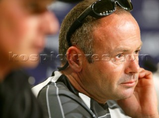 Auckland  Nuova Zelanda - Americas Cup 2003. 28-02-2003 Alinghi vince la quarta Regata dell Americas Cup, Team New Zealand disalbera. il Tattico di  Team New Zealand Bertrand Pace. Auckland New Zealand - AmericaÕs Cup 2003 . 28-02-2003 - Race 4: Alinghi take a 4 point in the race and Team New Zealand dismasted. Team New Zealand tactitian Bertrand Pace.