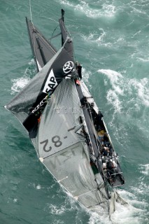 The Fourth race for the Americas Cup in Auckland, New Zealand, Friday, Feb. 28, 2003. New Zealand  against Switzerlands Alinghi. New Zealand failed to complete the race after her mast broke during the third leg.