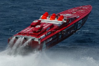 Valetta, Malta. Round 1 of the Powerboat P1 World Championships 2004. Powerboats in rough seas. Italian boat Thuraya from Rome.