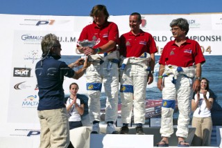 30/5/04 The sunseeker trophy went to Thuraya.