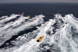 Startline action from the Powerboat P1 World Championships 2004 - Grand Prix of Italy