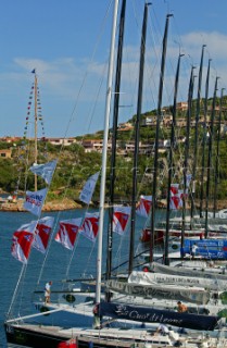 Porto Cervo 21 giugno 2004Sardinia Rolex Cup 2004StartPhoto:©Carlo Borlenghi ROLEX