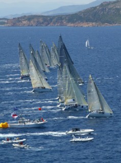 Porto Cervo 21 giugno 2004Sardinia Rolex Cup 2004StartPhoto:©Carlo Borlenghi ROLEX