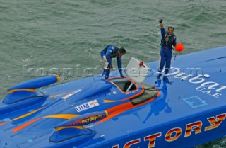 Plymouth 18 07 2004UIM Class 1 World Offshore Championship 2004British Grand Prix 2004Honda British Grand PrixAli Al Qama and Ali Nasser (VICTORY 7) celebrate win of Honda British Grand Prix Photo:©Carlo Borlenghi