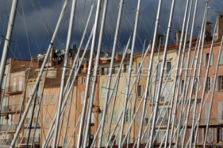 75th Dragon Anniversary Regatta 2004 in St Tropez was attended by 270 keelboats. Dragons competed from all over Europe.