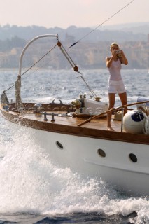 Pantaenius motoryacht Joanne of Garth alongside Eleonora.