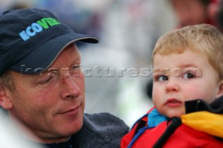 Vendée Globe - Les Sables dOlonne - Départ - Mike Golding + his son (Ecover)