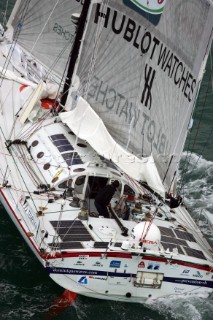 Vendée Globe 2004 - Les Sables dOlonne - Départ - Temenos (Dominique Wavre)