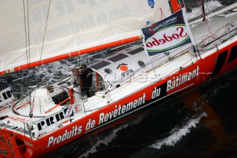 Vende Globe 2004  Les Sables dOlonne  Dpart  PRB Vincent Riou