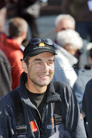 Arrival of maxi cat Orange skippered by Bruno Peyron in Brest at the end of the successful Jules Ver