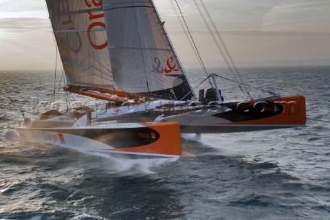 Arrival of maxi cat Orange skippered by Bruno Peyron in Brest at the end of the successful Jules Ver