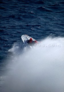 Powerboat P1 racing action from Malta 2005