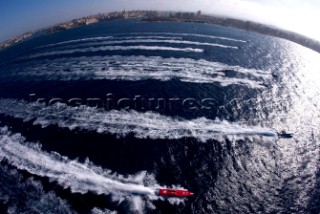 Powerboat P1 racing action from Malta 2005