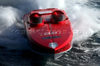 Powerboat P1 racing action from Malta 2005