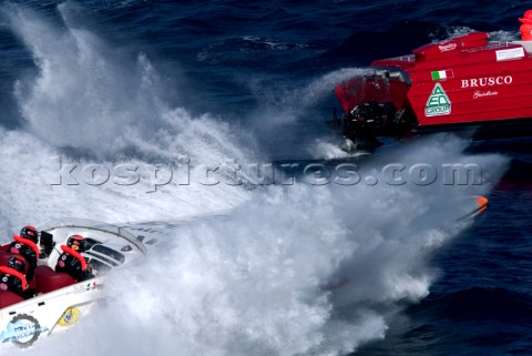 Powerboat P1 racing action from Malta 2005