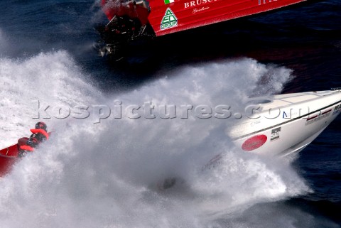 Powerboat P1 racing action from Malta 2005