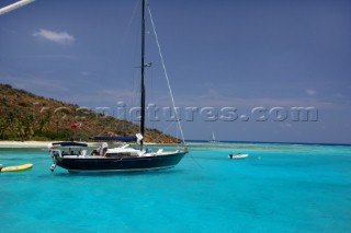 Tortola Island - British Virgin Islands- . The Christal waters of Prickly Pear Island near Bitter End Marina and Yacht Club -. Cruise