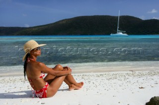 British Virgin Island - Caribbean -. Tortola Island -. The Christal waters of Prickly Pear Island near Bitter End Marina and Yacht Club -.