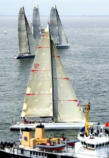 Carrera Maximus and Mari Cha at the start of the Rolex Transatlantic Challenge 2005.