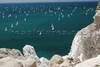 The 2005 JP Morgan Asset Management Round the Island Race.