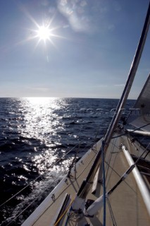 Onboard the maxi yacht Drum during the Fastnet of 2005, 20 years after the yachts fateful capsize in the same race. Celebrity rockstar Simon Le Bon is sailing with the original crew.