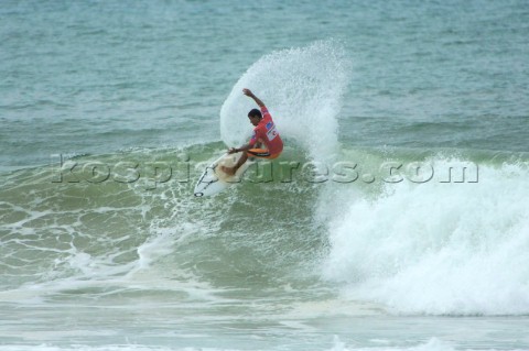 Adriano de Souza competing at the Rip Curl Championship 2005