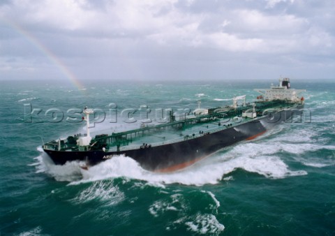 Supertanker Ardenne in the English Channel