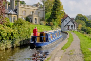 Leaving Llangollen wharf,Llangollen canal,Clwyd,Wales,UK.October 2005.