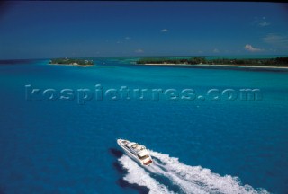 Cruising aboard a Fairline powerboat