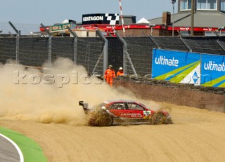 Vanina Ickx goes for a spin during the DTM at Brands Hatch on July 2nd 2006