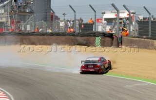 Vanina Ickx goes for a spin during the DTM at Brands Hatch on July 2nd 2006.