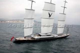 SAINT-TROPEZ, FRANCE - The Voiles de St Tropez on October 3rd 2006. The largest classic and modern yachts from around the world gather in Saint-Tropez annually for a week of racing and festivities to mark the end of the Mediterranean season, before most head across the Atlantic to winter in the Caribbean. The Maltese Falcon