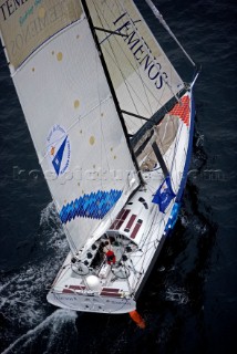 06_15884 ST MALO, FRANCE,  29 October 2006 . ROUTE DU RHUM-LA BANQUE POSTALE,Single-handed transatlantic sailing race : St Malo (FRA) / Ponte a Pitre (Guadeloupe/ French West Indies) 3543 NM . . Start from St Malo on 29th Oct. Monohull Imoca TEMENOS, skipper Dominique Wavre (SUI).