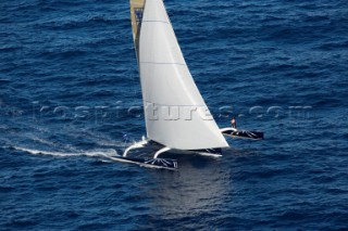 05/11/2006 - Pointe à Pitre/Guadeloupe (FRA) - Arrivée Route du Rhum 2006 - le vainqueur Lionel Lemonchois (Gitana 11)***05/11/2006 - Pointe à Pitre/Guadelupe (FRA) - Route du Rhum 2006 arrival - overall winner Lionel Lemonchois (Gitana 11)