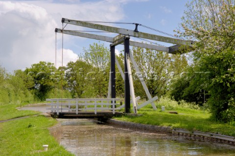 Allmans lift bridge No1Prees BranchLlangollen canalnear WhixallShropshireEnglandUKMay 2006