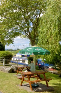 The Narrow Boat Inn,at the side of the Llangollen canal,Welsh Frankton,Shropshire,England.June 2006.