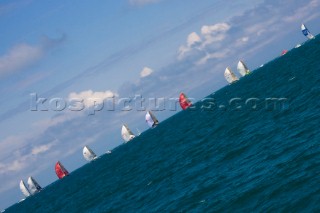 Fleet under spinnakers